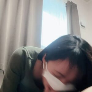 搾精士ゆずき@男の快楽研究【本編フル】プライベート感のあるすっぴんフェラチオ😶💓 最後は口内射精の3連射💓  咥え方のあるおちんちんで美味しかったです🤤  唾